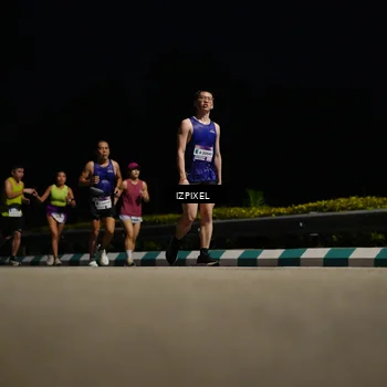 Runner Photo 7374709