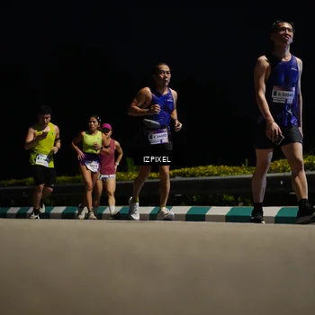 Runner Photo 7374780