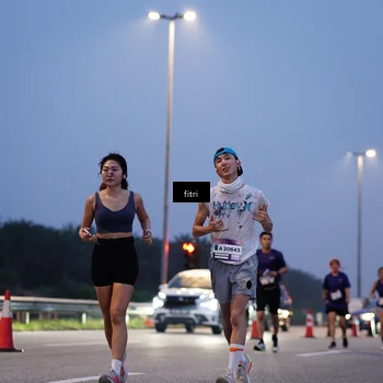 Runner Photo 7374781
