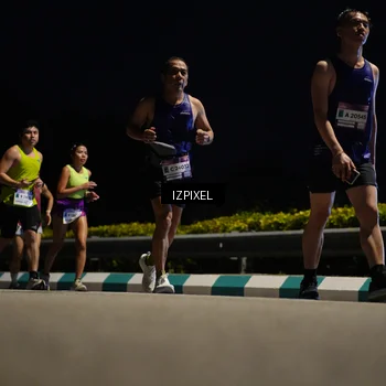Runner Photo 7374807