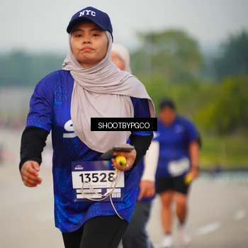 Runner Photo 7374843