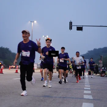 Runner Photo 7374862