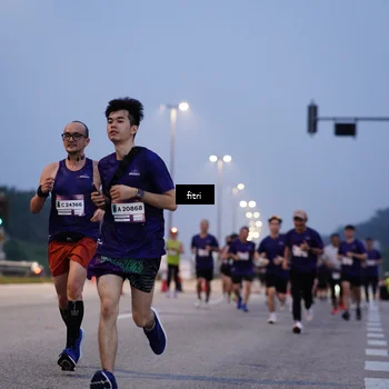Runner Photo 7374864