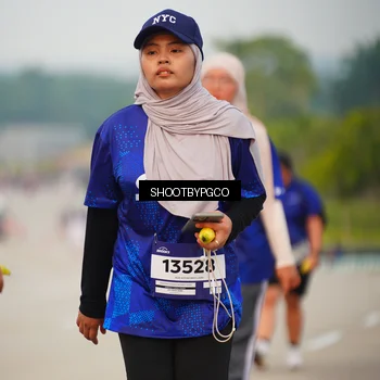 Runner Photo 7374875
