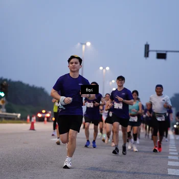 Runner Photo 7374883