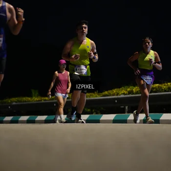 Runner Photo 7374884