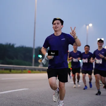 Runner Photo 7374889