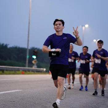 Runner Photo 7374895