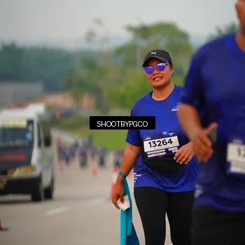 Runner Photo 7374898