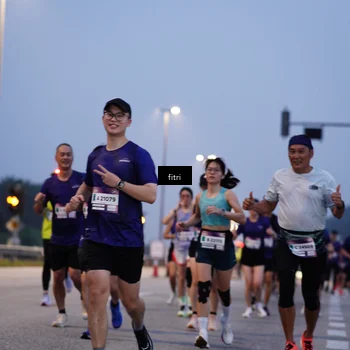 Runner Photo 7374907
