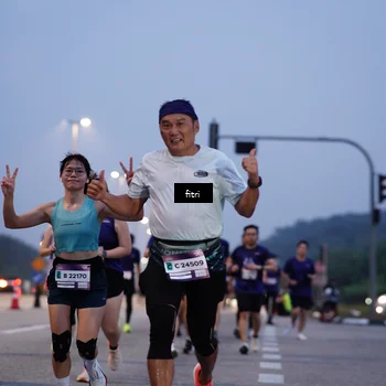 Runner Photo 7374917
