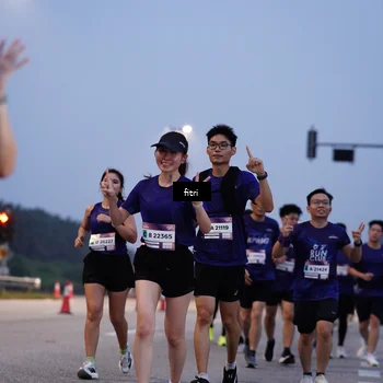 Runner Photo 7374930