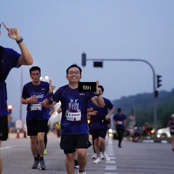 Runner Photo 7374937