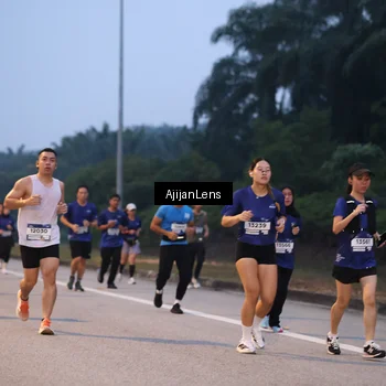 Runner Photo 7374953