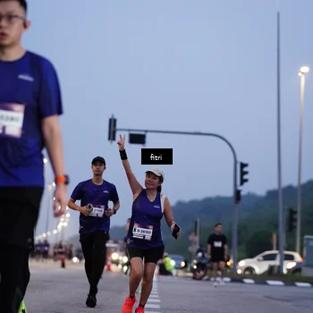 Runner Photo 7374975