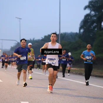 Runner Photo 7374980
