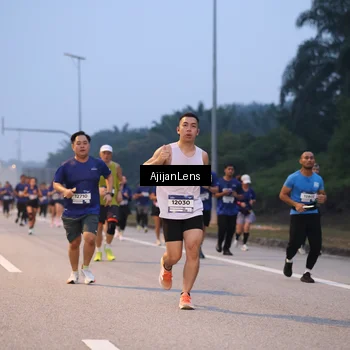 Runner Photo 7374986