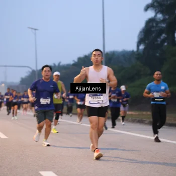 Runner Photo 7374988