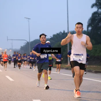 Runner Photo 7374996