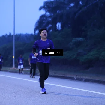 Runner Photo 7375000