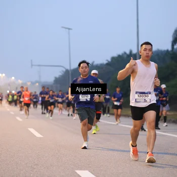 Runner Photo 7375003