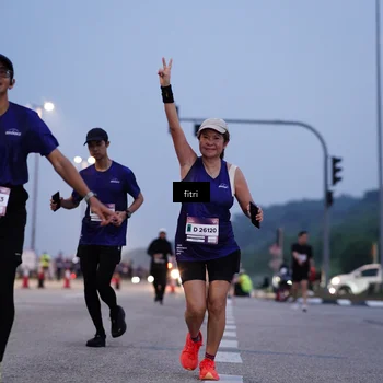 Runner Photo 7375009