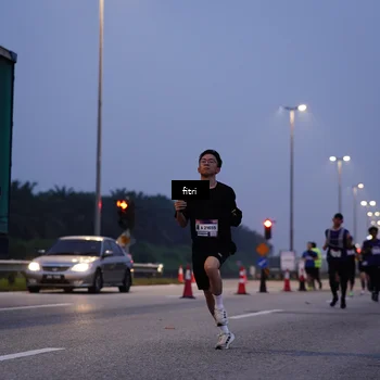 Runner Photo 7375040