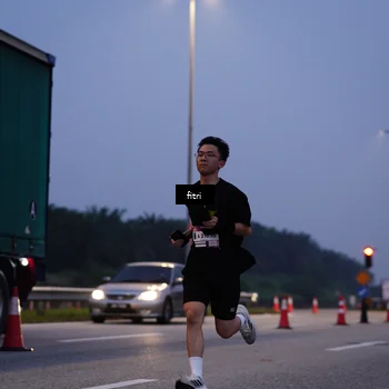 Runner Photo 7375045
