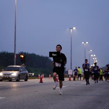 Runner Photo 7375046