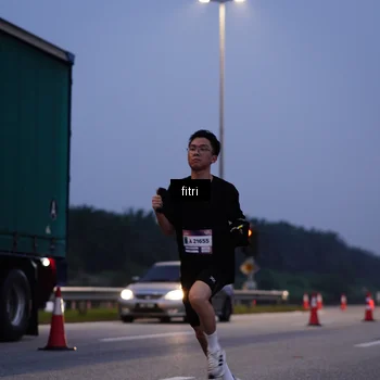 Runner Photo 7375049