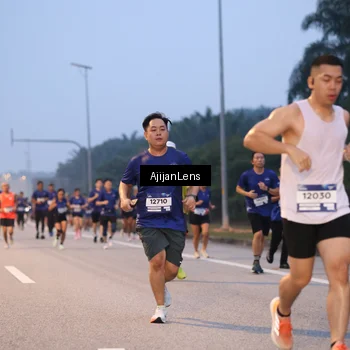 Runner Photo 7375056