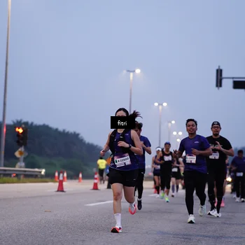 Runner Photo 7375059