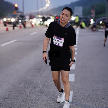Runner Photo 7375067
