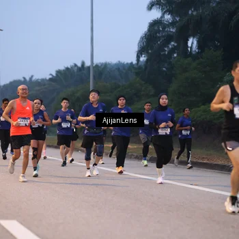 Runner Photo 7375073