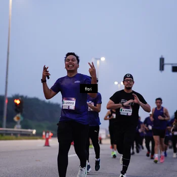 Runner Photo 7375091