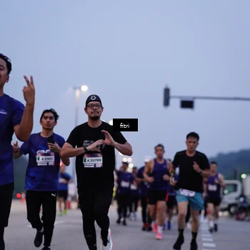 Runner Photo 7375099