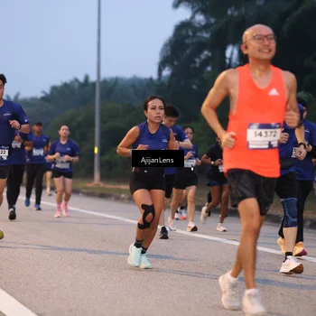 Runner Photo 7375103