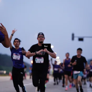 Runner Photo 7375104