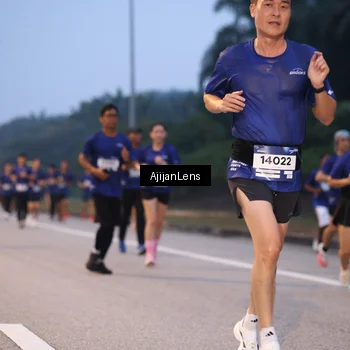 Runner Photo 7375146