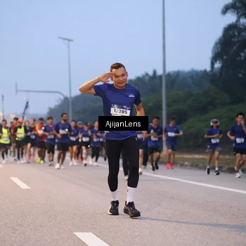 Runner Photo 7375221