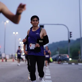 Runner Photo 7375243