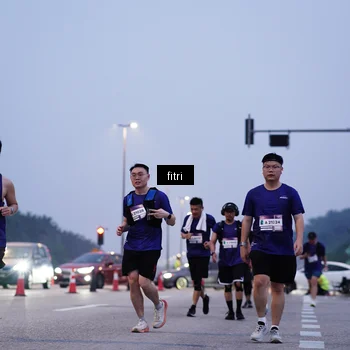 Runner Photo 7375296