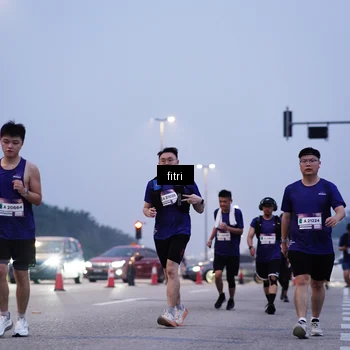 Runner Photo 7375298
