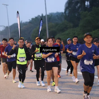 Runner Photo 7375305