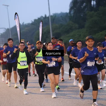 Runner Photo 7375320