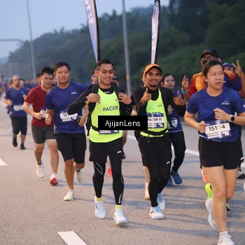 Runner Photo 7375345