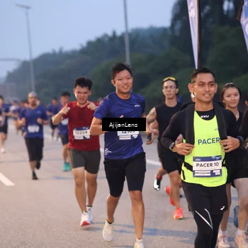 Runner Photo 7375357