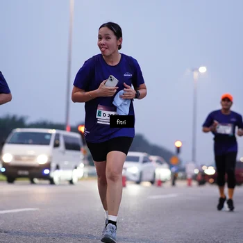 Runner Photo 7375368