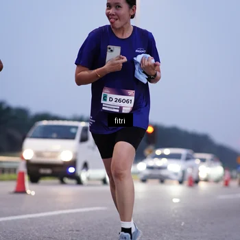 Runner Photo 7375375