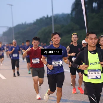 Runner Photo 7375378
